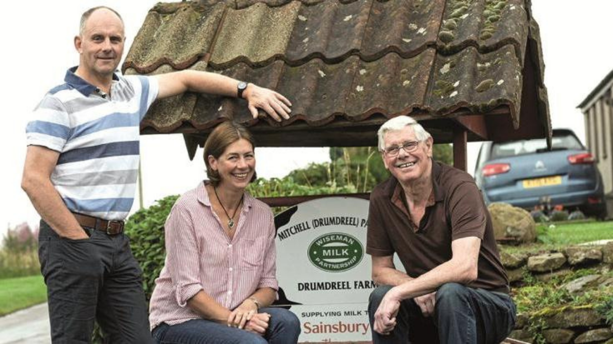 Left to right: Willie and Margo Webster with Robert Mitchell