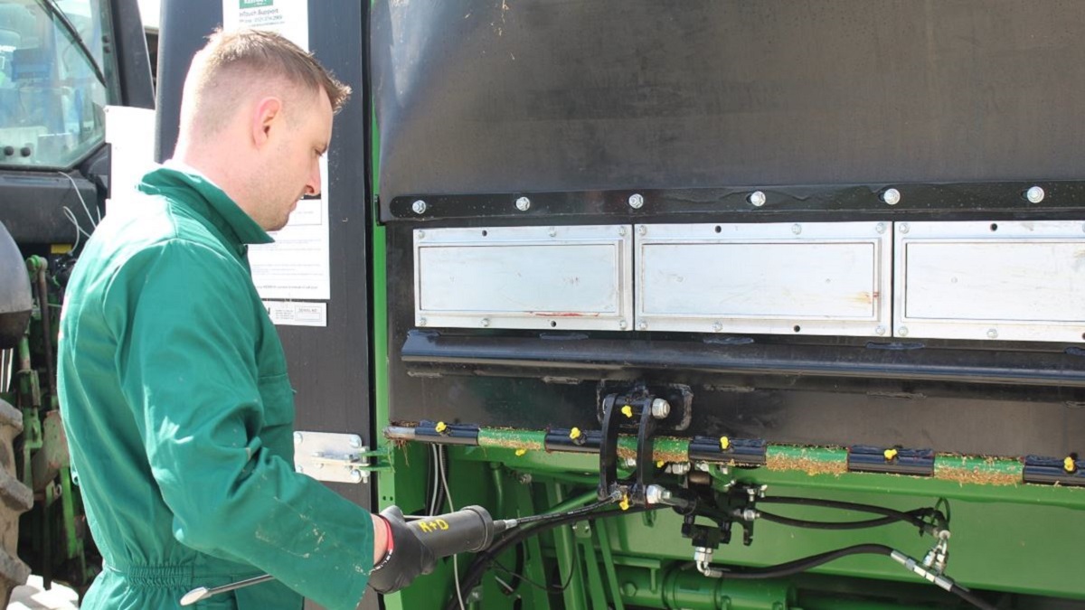 Servicing a KEENAN